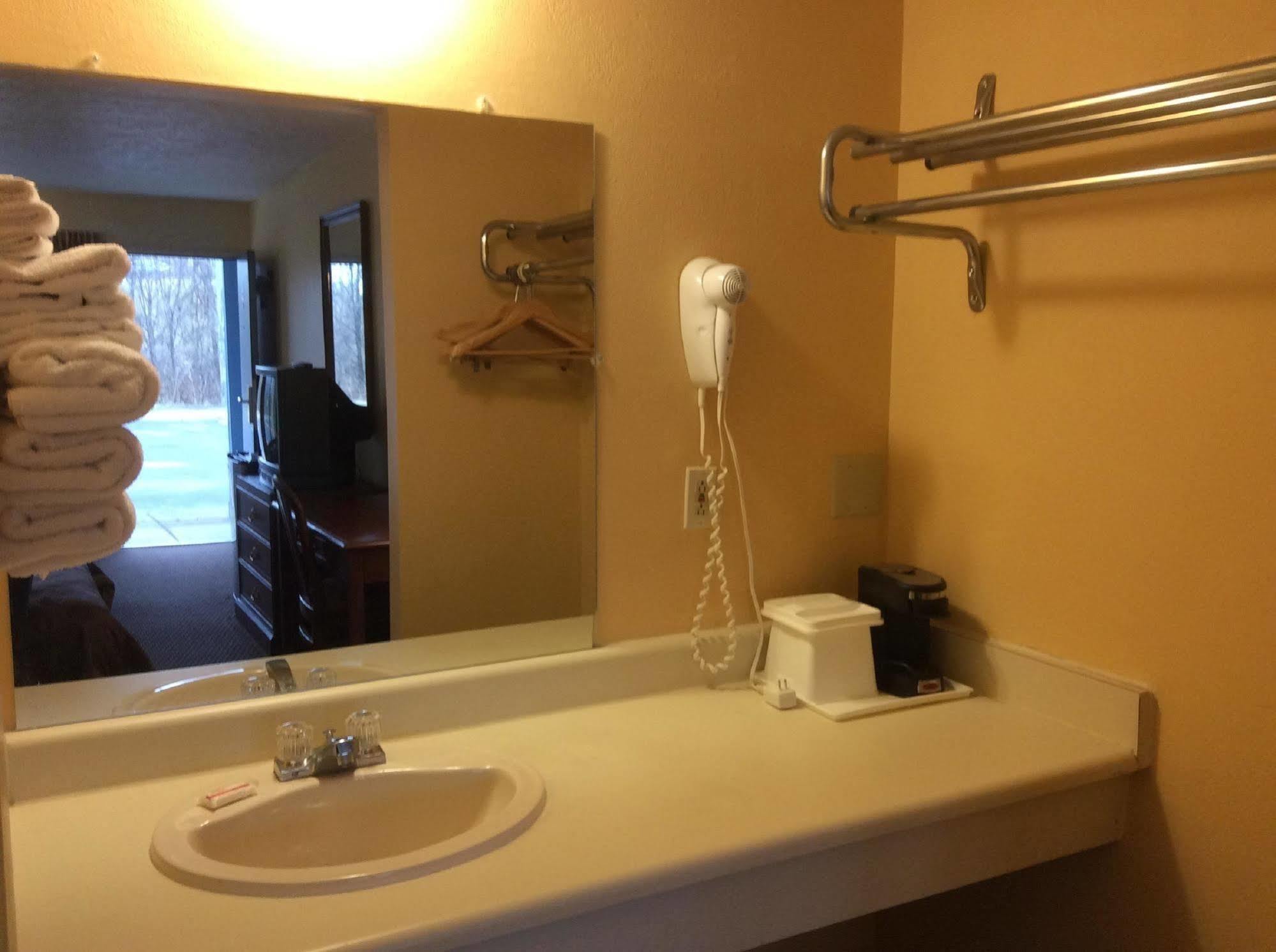 Budget Inn Columbus East Kültér fotó